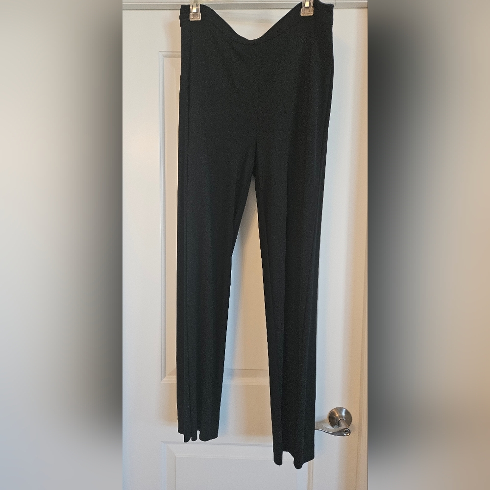 Black flowy pull on pant